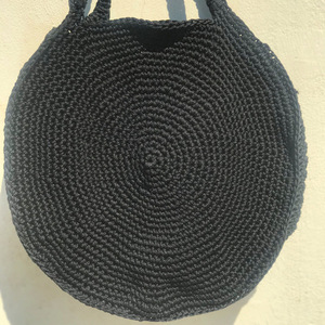Πλέκτη μαύρη τσάντα στρογγυλή - νήμα, ώμου, all day, πλεκτές τσάντες - 4