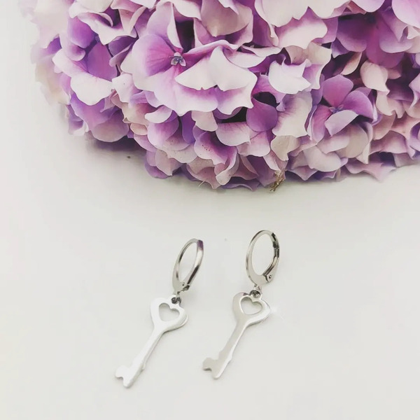 Ατσάλινα σκουλαρίκια silver heart key ❤️ - μικρά, ατσάλι, boho, κρεμαστά, φθηνά