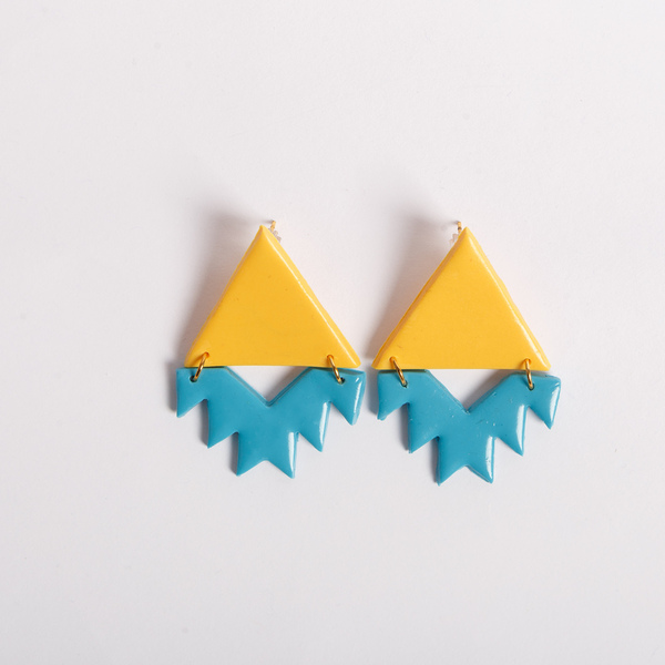 Χειροποίητα σκουλαρίκια από πολυμερικό πηλό μηκος:5εκ χρωμα:κίτρινο, γαλάζιο - πηλός, καρφωτά