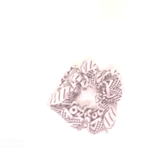 Black and white scrunchie - ύφασμα, λαστιχάκια μαλλιών