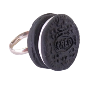 Δαχτυλίδι oreo cookie με πολυμερικό πηλό / μεγάλο / μεταλλική βάση / αυξομειούμενο / Twice Treasured - πηλός, cute, γλυκά, αυξομειούμενα