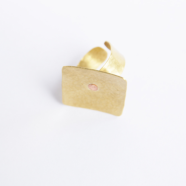 Δαχτυλίδι ορειχάλκινο σφυρήλατο τετράγωνο - ορείχαλκος, boho, αυξομειούμενα, φθηνά