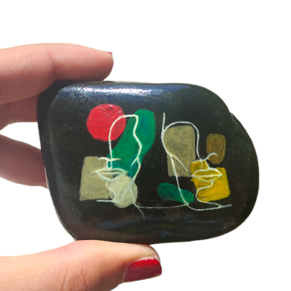 Μαύρη πέτρα ζωγραφισμένη στο χέρι line art. Διαστάσεις 5 ύψος 7 πλάτος. - πέτρα, διακοσμητικές πέτρες - 2