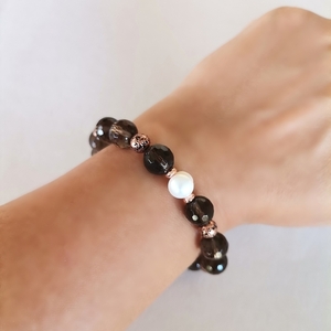 Βραχιόλι με Smoky Quartz και Μαργαριτάρι - ημιπολύτιμες πέτρες, μαργαριτάρι, χάντρες, σταθερά, χεριού - 2