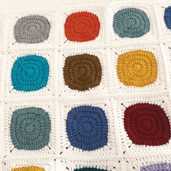 Μάλλινη κουβέρτα χειροποίητη με χρωματιστούς κύκλους - κουβέρτες