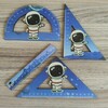Tiny 20220905164932 549764ca set charakes astronaytis