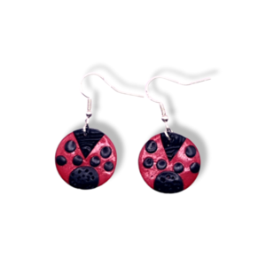 "Ladybug " I Χειροποίητα μοντέρνα κρεμαστά σκουλαρίκια από πολυμερικό πηλό 4cm - χρώμα μαύρο / κόκκινο - πηλός, μικρά, κρεμαστά, γάντζος, φθηνά - 2