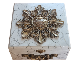 Χειροποιητο ξύλινο κουτι mdf 20x20x7cm, με διακόσμηση εφε μαρμάρου και ξυλόγλυπτα σε λευκο, μαυρο και χρυσο χρωμα - γυναικεία, mdf, οργάνωση & αποθήκευση, κοχύλι