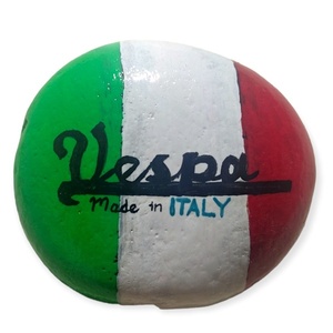 Vespa σημαία Ιταλίας ζωγραφική σε πέτρα. Διαστάσεις 6 εκ Χ 6 εκ. - πέτρα, διακοσμητικές πέτρες - 3