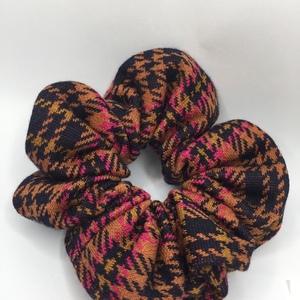 Υφασμάτινο λαστιχάκι scrunchie pied de poule brown - ύφασμα, για τα μαλλιά, λαστιχάκια μαλλιών - 5