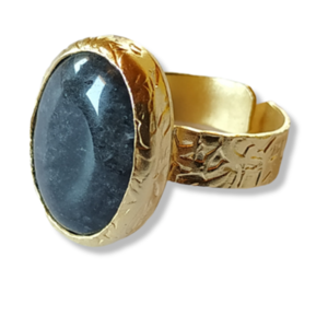 Ορειχάλκινο δαχτυλίδι σε ματ χρυσό χρώμα με μαύρη οβάλ φυσική πέτρα. - ημιπολύτιμες πέτρες, αυξομειούμενα - 2