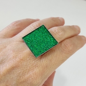 Δαχτυλίδι τετράγωνο με πράσινο γκλίτερ - μοντέρνο, ορείχαλκος, γεωμετρικά σχέδια, μεγάλα, αυξομειούμενα - 2