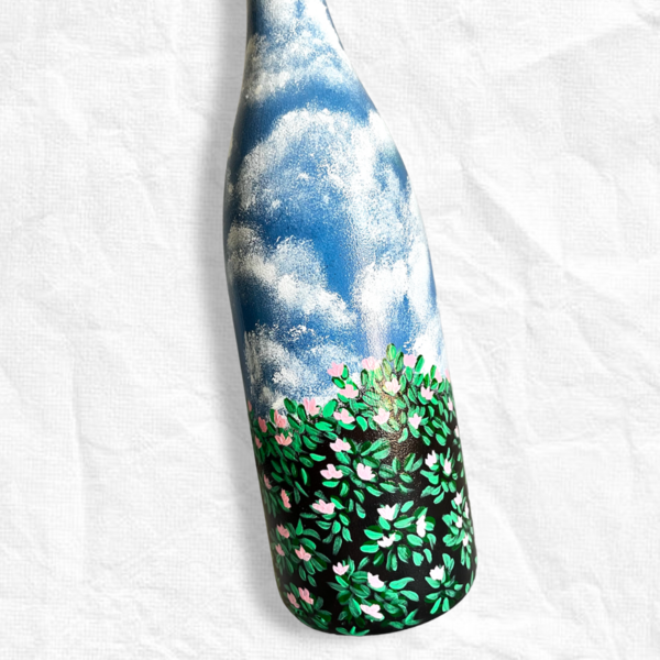 Γυάλινο Μπουκάλι Διακόσμησης - Λουλούδια με φόντο τον συννεφιασμένο ουρανό - γυαλί, διακόσμηση σαλονιού, δώρα για γυναίκες, διακοσμητικά μπουκάλια - 2