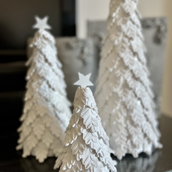 Χριστουγεννιάτικα χειροποιητα δέντρα στολισμένα με πηλο 27εκ και 21 - vintage, πηλός, μαμά, διακοσμητικά, δέντρο - 3