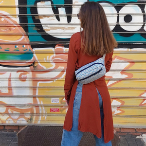 Fanny pack τσαντάκι 35 εκ. μέσης ,στήθους μπανάνα βαμβακερό - μπλέ γεωμετρικό με 2 θέσεις - ύφασμα, all day, μέσης, πάνινες τσάντες, μικρές - 4