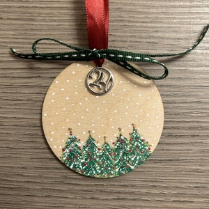 Γούρι 2024 - στολίδι ζωγραφισμένο στο χέρι σχέδιο δεντράκια - ξύλο, ζωγραφισμένα στο χέρι, χριστουγεννιάτικα δώρα, γούρια, γούρι 2023 - 3