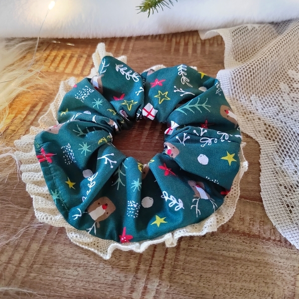 Σετ από δύο χριστουγεννιάτικα scrunchies λαστιχάκια μαλλιών με αι Βασίλη και Ρούντολφ 2 τμχ medium size - ύφασμα, χριστούγεννα, χριστουγεννιάτικα δώρα, Black Friday, σετ δώρου - 3
