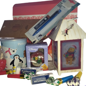 Christmas Mystery box, Χριστουγεννιάτικη Disney πράγματα και διάφορες άλλες έκπληξης. - ύφασμα, ξύλο, χαρτί, plexi glass, σετ δώρου