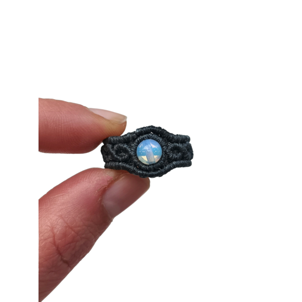 Μακραμέ δαχτυλίδι με ημιπολύτιμο λίθο φεγγαρόπετρα, γκρι. - ημιπολύτιμες πέτρες, μακραμέ - 2
