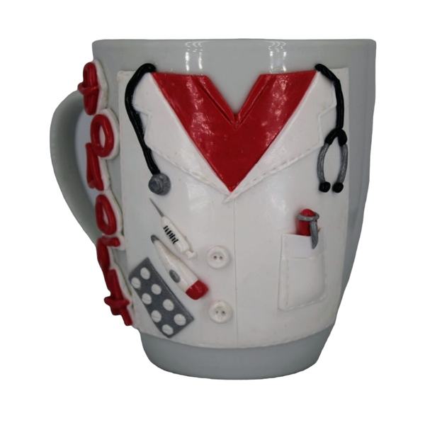 Ιατρική ρόμπα κούπα χειροποίητη με πολυμερικό πηλό ροζ- λευκο - πηλός, κούπες & φλυτζάνια, δώρο για γιατρό