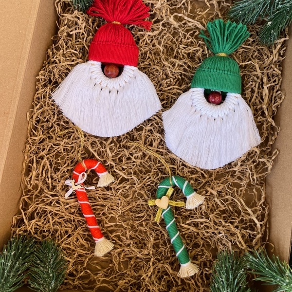Christmas box με κρεμαστά στολίδια - νήμα, χριστουγεννιάτικο δέντρο, άγιος βασίλης, στολίδια - 2