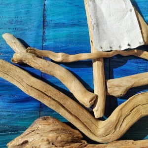 Καραβάκι κατασκευασμένο με θαλασσόξυλα. Κρεμαστός ξύλινος πίνακας διαστάσεις 37*26 εκ. - ζωγραφισμένα στο χέρι, πίνακες & κάδρα, καραβάκι - 3