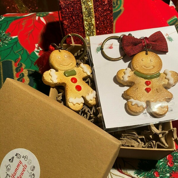 Χριστουγεννιάτικα γούρια μπρελόκ gingerbread αγόρι/κορίτσι από πολυμερικό πηλό - πηλός, ζευγάρια, χριστουγεννιάτικα δώρα, γούρια, σπιτιού - 3