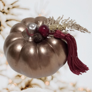 Κεραμική κολοκύθα - Γούρι με μπορντό φούντα (8,5 χ 7,5 εκ.) - πηλός, νονά, χριστουγεννιάτικα δώρα, κολοκύθα, γούρια - 2