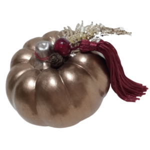 Κεραμική κολοκύθα - Γούρι με μπορντό φούντα (8,5 χ 7,5 εκ.) - πηλός, νονά, χριστουγεννιάτικα δώρα, κολοκύθα, γούρια - 3