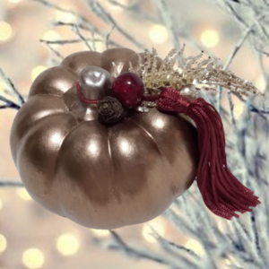 Κεραμική κολοκύθα - Γούρι με μπορντό φούντα (8,5 χ 7,5 εκ.) - πηλός, νονά, χριστουγεννιάτικα δώρα, κολοκύθα, γούρια - 4