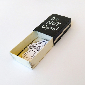 Χιουμοριστική 3D ευχετήρια κάρτα σπιρτόκουτο με μήνυμα DO NOT OPEN 5.3x3.5x1.7 εκ. - γενική χρήση, δώρο έκπληξη, ευχετήριες κάρτες - 3