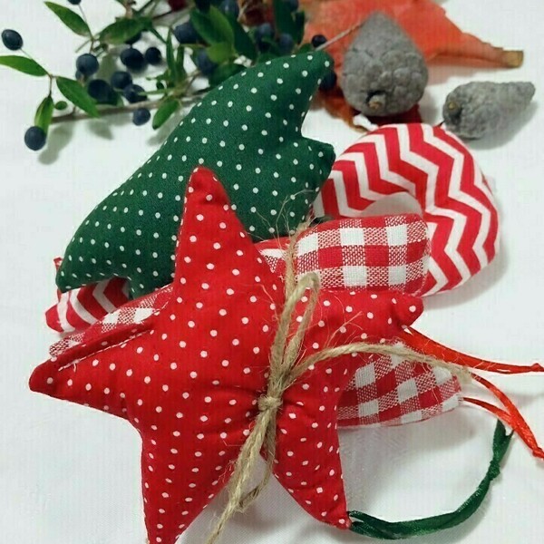 Xριστουγεννιάτικο υφασμάτινο στολιδάκι αστέρι, κόκκινο πουά - ύφασμα, αστέρι, στολίδια - 5
