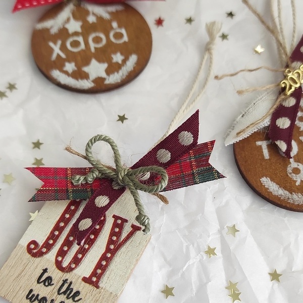 Χριστουγεννιάτικο γούρι- στολίδι "χαρά" - ξύλο, vintage, ρόδι, γούρια - 4
