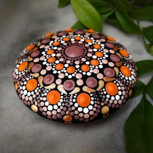 Διακοσμητική πέτρα Μandala 7,5x2,5 εκ. - ζωγραφισμένα στο χέρι, mandala, διακοσμητικές πέτρες, γύψος - 3