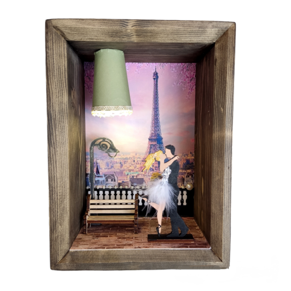 Ξύλινο χειροποίητο διακοσμητικό φωτιστικό ρομαντική βόλτα στο Παρίσι - πορτατίφ, φωτιζόμενα κάδρα, δώρο γεννεθλίων