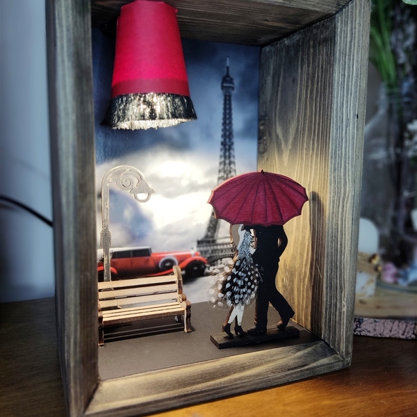 Ξύλινο χειροποίητο διακοσμητικό φωτιστικό βροχερή βόλτα στο Παρίσι - πορτατίφ, δώρο γεννεθλίων - 3
