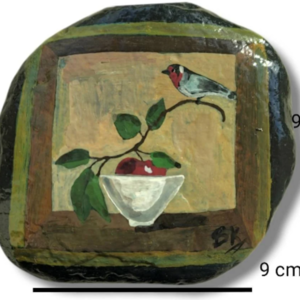 Νεκρή φύση ζωγραφική σε πέτρα. Καρδερίνα και μήλο. Διαστάσεις 9χ9 εκ. - ζωγραφισμένα στο χέρι, πέτρα, διακοσμητικές πέτρες - 3