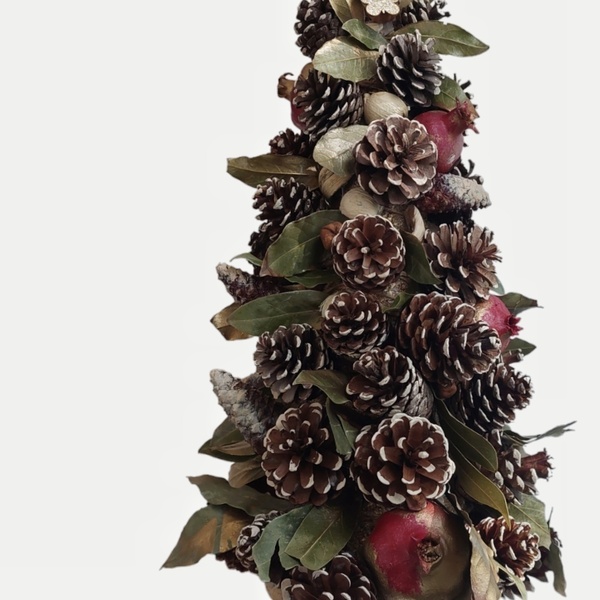 Χριστουγεννιάτικο δέντρο με ρόδια και κουκουνάρια, 42x25 εκ - ξύλο, φύλλο, ρόδι, διακοσμητικά, κουκουνάρι - 2