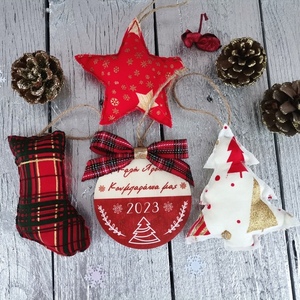 Χριστουγεννιάτικα Στολίδια Καλή Χρονιά Κουμπαράκια μας Σετ 4τμχ - ύφασμα, ξύλο, χριστουγεννιάτικα δώρα, στολίδια, δώρα κουμπάρων - 2
