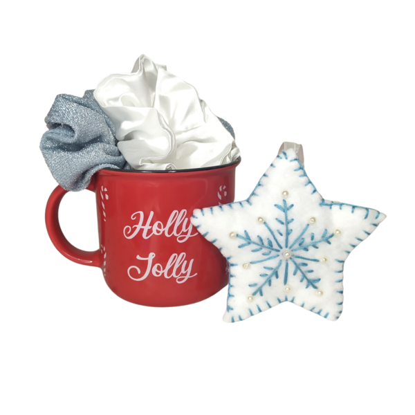 Χριστουγεννιάτικο gift box με κούπα, 2 scrunchie και στολίδι αστέρι - ύφασμα, αστέρι, σετ δώρου
