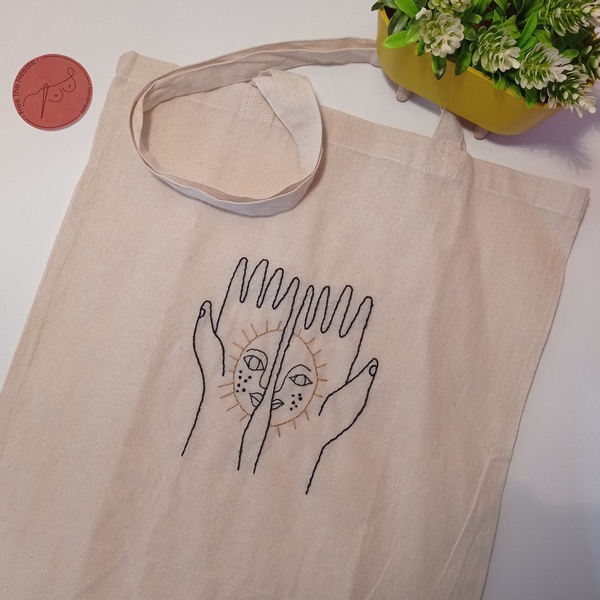Handmade embroidery tote bag. The hand of the sun. - ύφασμα, ώμου, πάνινες τσάντες