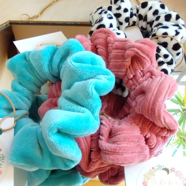 Gift Box Γυναικεία νεανικά scrunchies βελουτε - ύφασμα, χειροποίητα, λαστιχάκια μαλλιών, πρακτικό δωρο, velvet scrunchies - 3