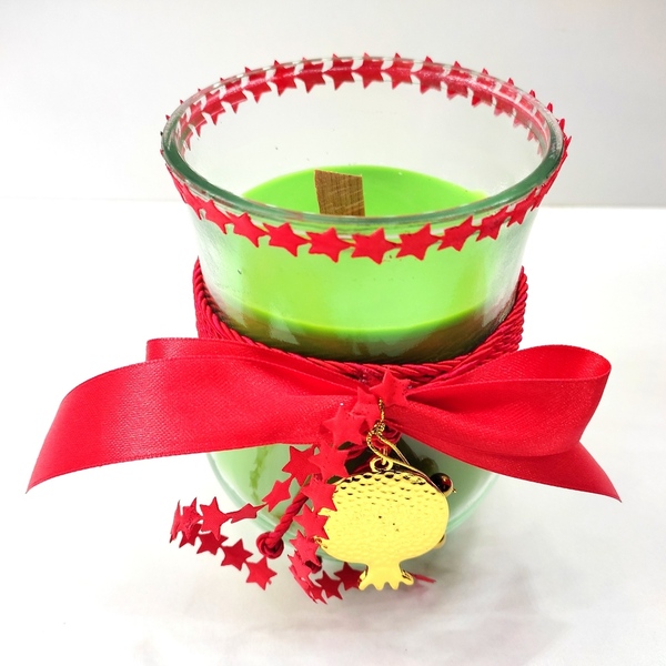 Χριστουγεννιάτικο αρωματικό κερί 500γρμ πράσινο με άρωμα βανίλια σε γυάλινο ποτήρι 13χ9 εκ. και μεταλλικό ρόδι - γυαλί, νήμα, μέταλλο, ρόδι, κεριά & κηροπήγια