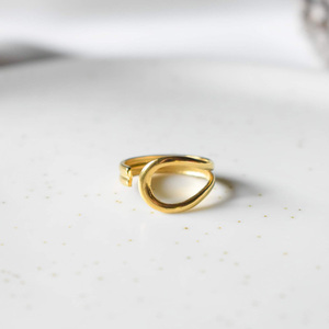 Ατσάλινο χρυσό δαχτυλίδι με οβάλ διάτρητο σχέδιο - minimal, ατσάλι, αυξομειούμενα