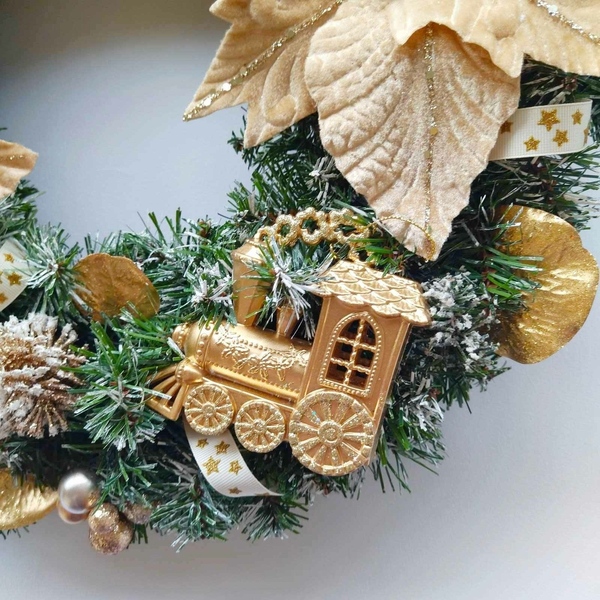 Χριστουγεννιάτικο στεφάνι 45 εκατοστών με χρυσά αλεξανδρινά λουλούδια - στεφάνια, βελούδο, διακοσμητικά, χιονονιφάδα, κουκουνάρι - 2