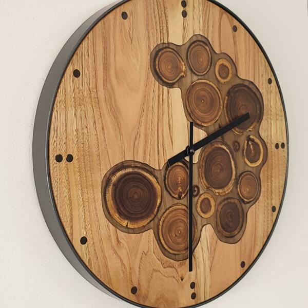 Ρολόι τοίχου"Nature"κατασκευασμένο από μέταλλο , ξύλο και υγρό γυαλί - ξύλο, τοίχου, χειροποίητα - 4