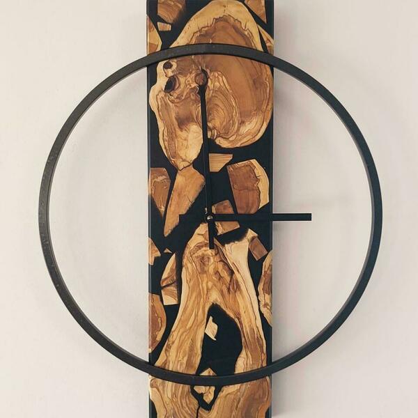Ρολόι τοίχου "Fusion" κατασκευασμένο από μέταλλο , ξύλο και υγρό γυαλί - ξύλο, τοίχου, χειροποίητα, διακοσμητικά, ξύλινα διακοσμητικά τοίχου
