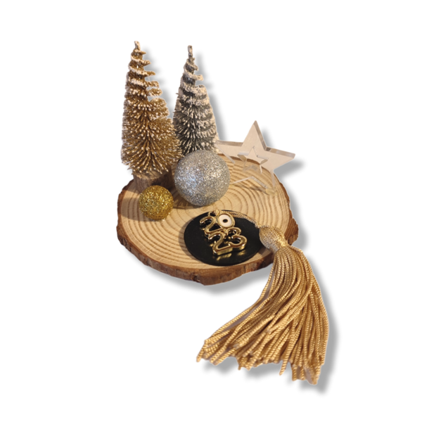 Γούρι 2023 - Αστέρι & Δεντράκια πάνω σε ξύλινη ροδέλα - ξύλο, αστέρι, plexi glass, γούρια, δέντρο