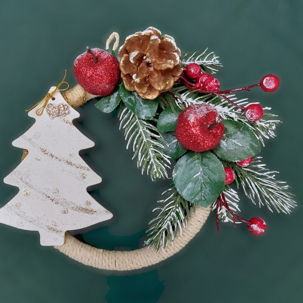Χριστουγεννιάτικο στεφάνι 20εκ με ξύλινο δεντράκι - ξύλο, στεφάνια, διακοσμητικά, κουκουνάρι, δέντρο - 4