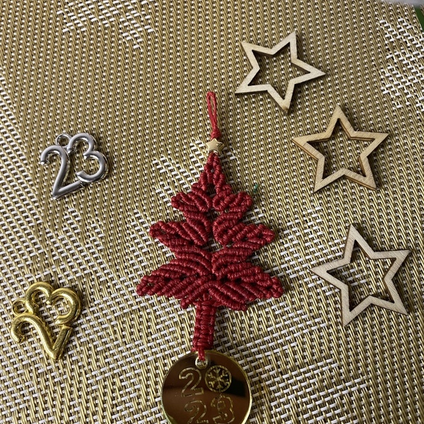 Γούρι μπρελόκ Χριστουγεννιάτικο δεντράκι - νήμα, plexi glass, κοσμήματα, δέντρο - 4